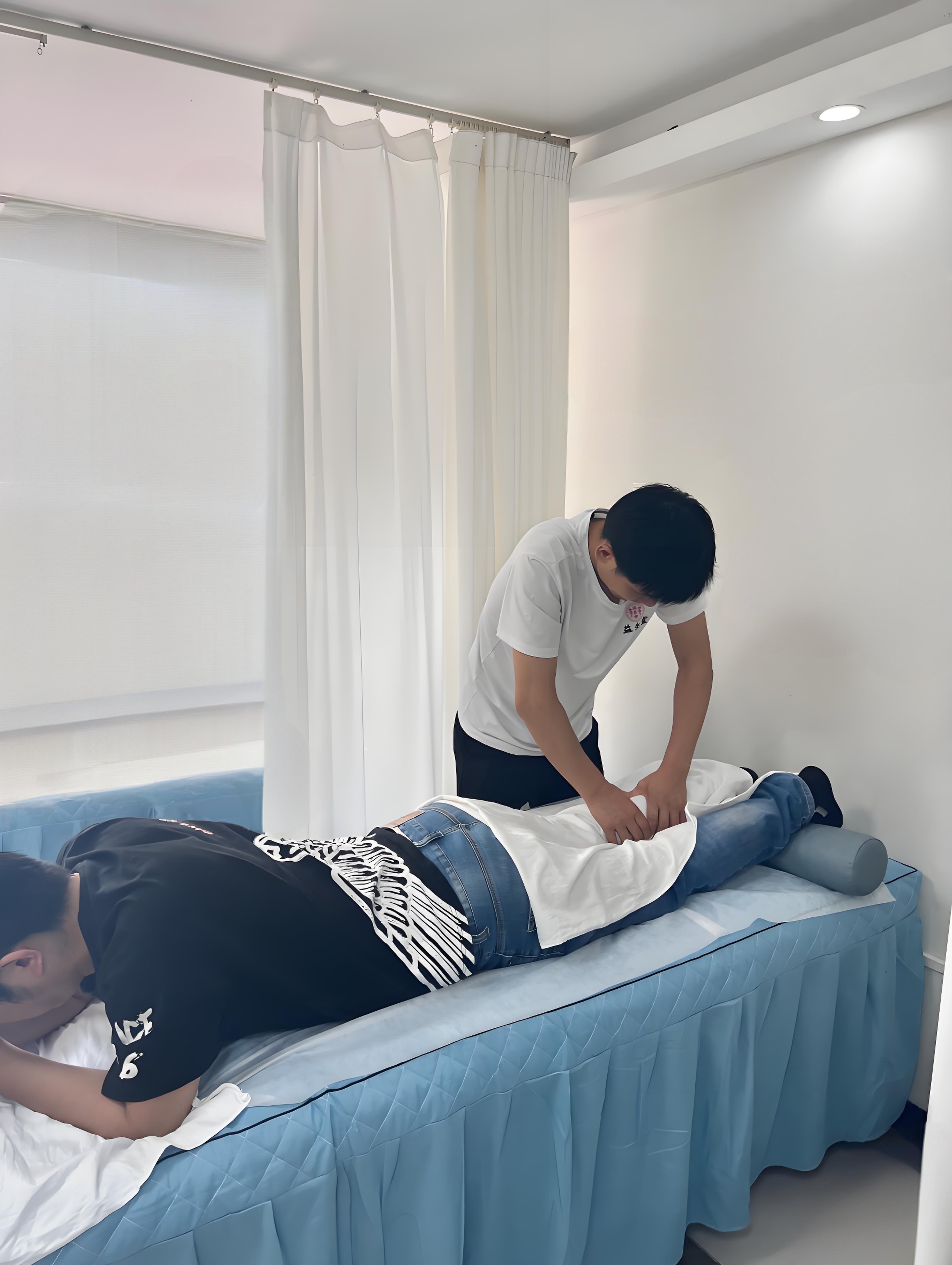 开养生馆好还是奶茶店好